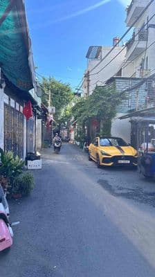 4.9 TỶ (5x10,5) x 4 TẦNG GẦN EMART PHAN HUY ÍCH