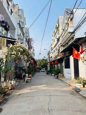 bán đất hiện hữu be ngang 8 m lê văn lương phước kiểng đường xe hơi