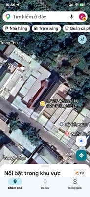 nhà mặt tiền đất nở hậu