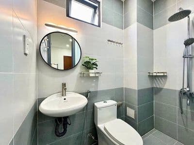 TÒA CHDV KHU PHAN XÍCH LONG HẦM 6 LẦU HĐT 85TR/THÁNG BÁN 23 TỶ TL