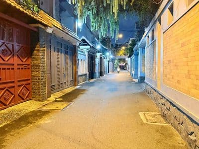 Hơn 7Ty,Nhà 4 Tầng gần 60m2 Khu VIP Đào Duy Anh Phú Nhuận