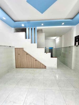nhà lầu. hẻm ô tô. đường cây keo. gần bệnh viện thủ đức. chợ tam hà