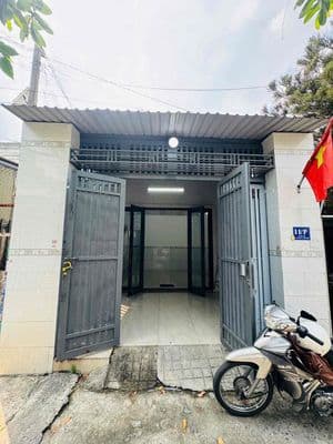 Nhà sát bên trường học c3 bà điểm, chợ đầu mối