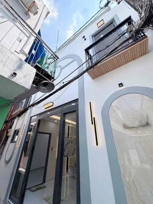Bán nhà đẹp 3PN sát mặt tiền Hưng Phú P9. Q8