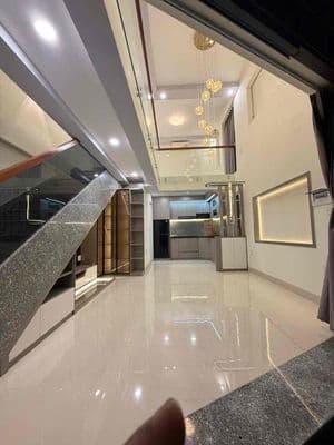 Bán nhà 4 tầng HXH gần ĐH Văn Lang, 5x10m,chỉ 7,5 tỷ- Hoàn Công