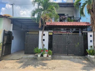 Nhà 1 lầu 8x20 đường xe hơi thông Tô Ký vô
