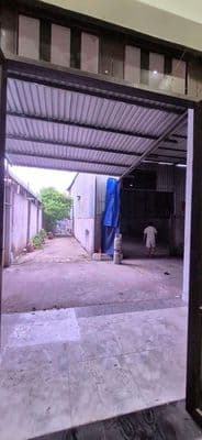 Cho thuê nhà và kho ( dt500m2 )