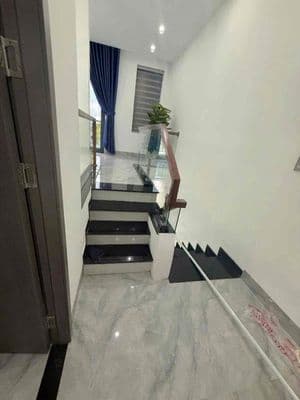 NGAY CHỢ THÁI THỊ BÔI, Ô TÔ VÀO CỬA, 63M2 GIÁ CHỈ 4.6 TỶ THANH KHÊ.