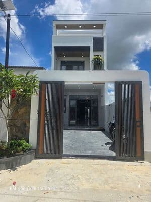 Siêu Phẩm, Nhà Vườn sang trọng, tiện kinh doanh, Vị Trí Quá Đẹp