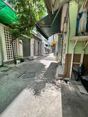 Bán nhà giáp quận Tân Bình gần trường tiểu học Tân Sơn Nhì