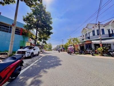 Bán nhà mặt tiền 5x20 full thổ cư Trung tâm Bình Dương
