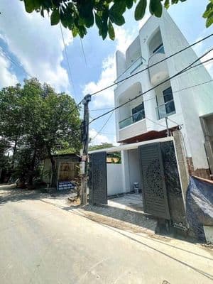 Nhà đẹp 3 lầu 72m2 Bửu Hòa, Biên Hòa 4.5 tỷ tl