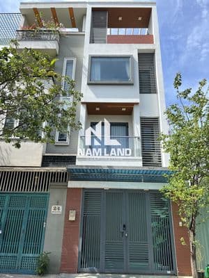Nhà mặt tiền đường đẹp có hầm để ở_văn phòng công ty gần công viên