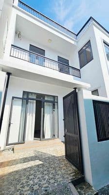 nhà lầu ngang 8,2m đường 26 Hiệp Bình Chánh khu bên sông gần Gigamal