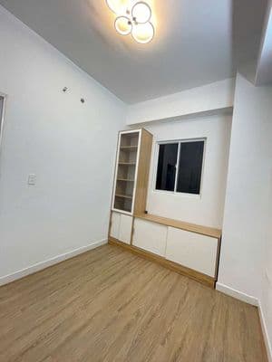 BLOCK D CĂN GÓC 33,9M ,GIÁ 750TR CHỦ CẦN BÁN LÊ THÀNH TÂN TAO BINHTAN