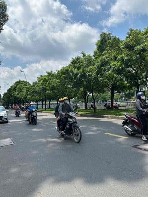 GIẢM 1,2Tỷ KHU VIP HUỲNH VĂN BÁNH SÁT MẶT TIỀN TRƯỜNG SA NGAY CV NHIÊ