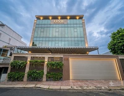 Tòa nhà view sông bến vân đồn, quận 4 – ngang 20m – hầm 4 lầu- 1400m2