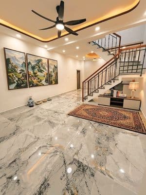Cần bán nhà vài bước ra BỜ KÈ, gần 50m2, kết cấu chắc chắn, vô ở ngay