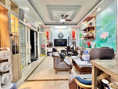 NHÀ ĐẸP 4 TẦNG SÁT HẺM XE HƠI - NGANG 4.5m NỞ HẬU 7m - CHỈ NHỈNH 8 TỶ