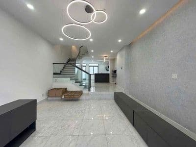 Nhà đẹp(5 *20m)4 tầng,MT đường 10m, đối diện công viên ở KDCư Phú Lợi