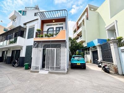NHÀ HXH NGAY HOÀNG HOA THÁM - BÌNH THẠNH - 30M2 X 2 TẦNG - 4.95 TỶ