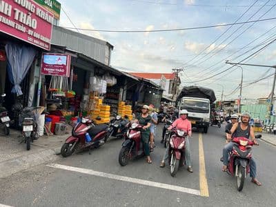 chủ cần bán gấp lô đất mặt tiền đường Võ như Hưng điện bàn đông TPĐN