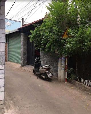 Kẹt tiền ngân hàng cần bán nhà cấp 4 gần đường lớn
