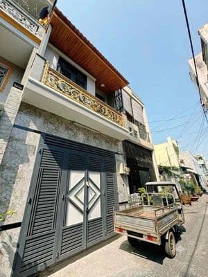 bán nhà Lê Văn Quới, 36m2, 4x10m, 2 tầng, 2pn, hẻm ô tô thông, giá TL