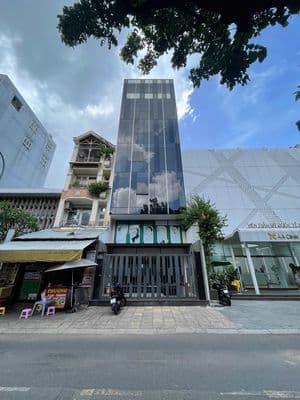 Cho thuê nhà nguyên căn diện tích sử dụng hơn 150m2 mặt tiền quận 3