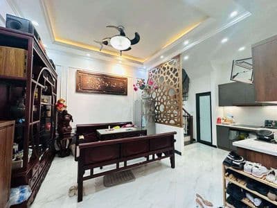 Văn Cao, 30m ra oto, 3 gác tránh nhau, thoáng sáng, ở luôn 32m*5T