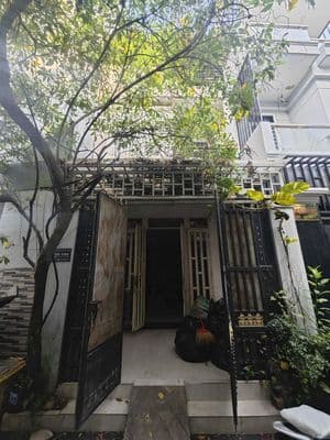 NHÀ 1 TRỆT 1 LẦU, SÂN THƯỢNG - 2PN 2WC, ĐƯỜNG LINH ĐÔNG, PHẠM VĂN ĐỒNG