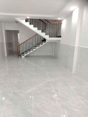 CHO THUÊ NHÀ NGUYÊN CĂN 1 TRỆT 1 LẦU, DT 4,5×20 CÓ 3PN,2WC. KHU CHỢ