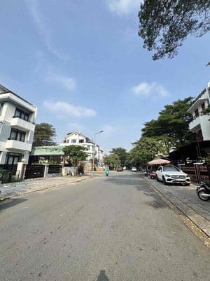 Mặt tiền xuân quỳnh KDC Gia Hoà 154m2- ngang 7 phù hợp kinh doanh
