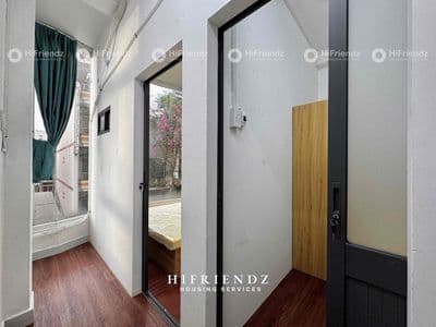 Cho thuê 2 phòng ngủ / nội thất mới 100% - máy giặt riêng / sát quận 1