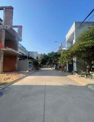 (3ty580) Nhà 2Tầng 2PN 50m2 sàn 95m2 Cách Chợ Long Phước 300m Q9
