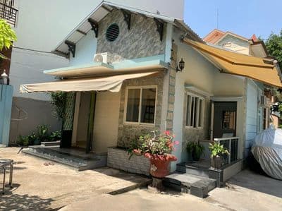 Cho thuê nhà NC quận Bình Thạnh, Ung Văn Khiêm, sân rộng, 150m2 12 tr
