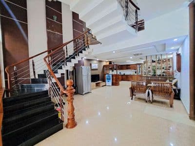 Nhà 3 tầng full nội thất, rộng rãi khu biển phạm văn đồng