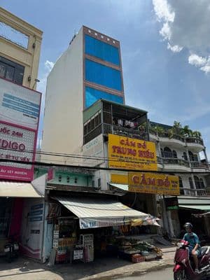 Cần bán gấp nhà mặt tiền đường Thống Nhất