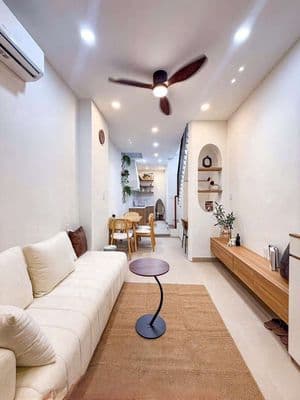 Nhà 3 tầng đầy đủ nội thất sát mặt tiền đường Phan Văn Trị p7 q5