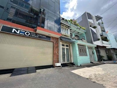 Hàng có 1 Không 2 , nhà mặt tiền giá trong hẻm , ít lộ giới !