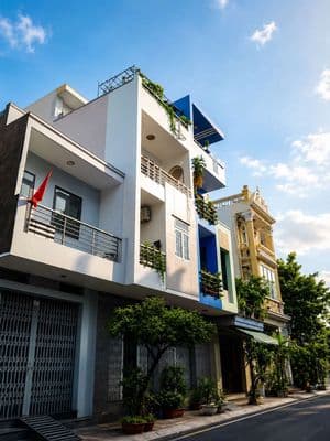 BÁN NHÀ Đ, TÊN LỬA HXH( 4M X 15M X 2 TẦNG) GIÁ : NHỈNH 5 TỶ TL