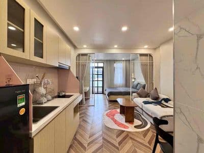 Đối diện đh kinh tế - gần cầu vượt 3/2 - thang máy