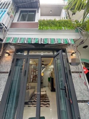 bán nhà Quang Trung, chỉ 3,88 tỷ