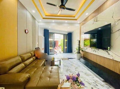 Nhà phố 3 tầng Gần Vinhomes siêu đẹp - Chủ gấp bán giảm giá sâu