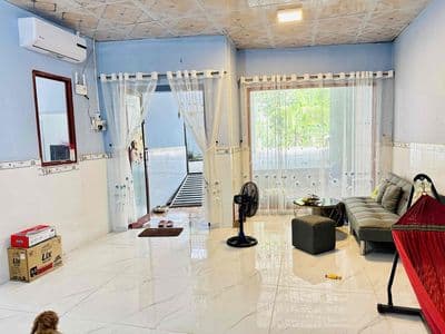 Bán nhà mặt tiền lộ nhựa - Full thổ cư - Phường Tân Ngãi TP Vĩnh Long