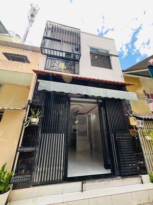 Chính chủ bán nhà tặng nội thất hẻm 338 Chiến Lược - ***