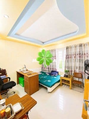 Nhà đẹp mặt đường 208 đang chờ chủ mới!