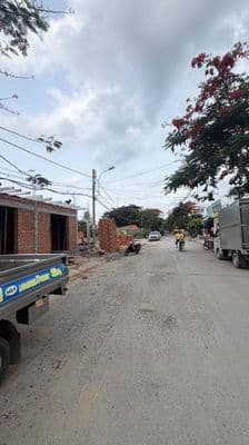 Bán Dãy Nhà Trọ Mặt Tiền Ngay Bến Xe Đồng Hoà 6x35 Full Thổ