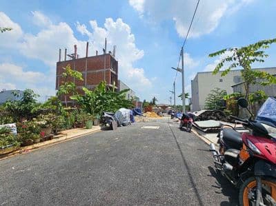 Bán Đất Thổ Cư SHR ( Thạnh Xuân 25 4 x 27 full thổ cư ) - Đường Nhựa