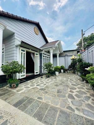 Cho thuê Biệt Thự Sân Vườn 700m2 ngay Kha Vạn Cân P. Linh Tây